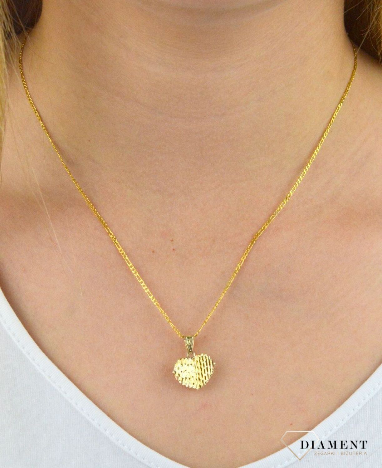 Złota zawieszka serduszko ZA 6332A. Złota zawieszka. Złota zawieszka serce. Złota zawieszka w kształcie serca. Idealna zawieszka na prezent. zawieszka dla ukochanej..jpg